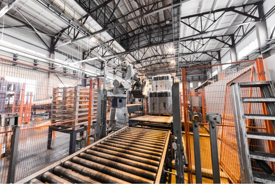 Por que medir o nível de líquidos e como isso impacta os processos industriais